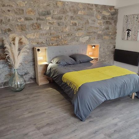Auberge Des Esperels Rez De Maison Avec Jardin Figanières Eksteriør bilde